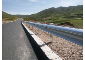 青海省公路波形护栏工程